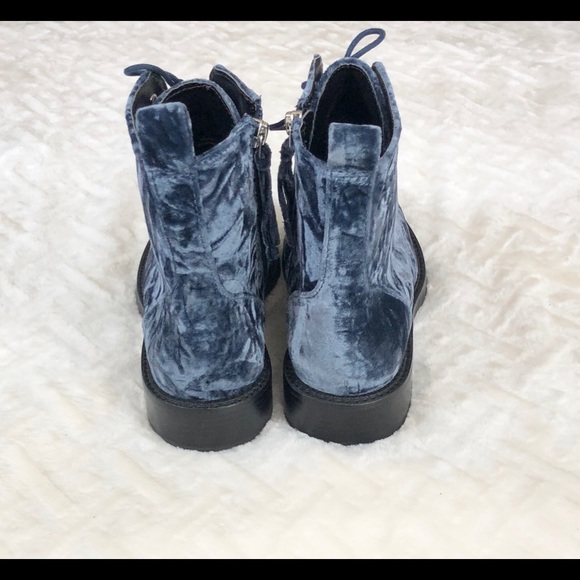 NWOT Rebecca Minkoff Blue Velvet Gerry Boots - Picture 7 of 7